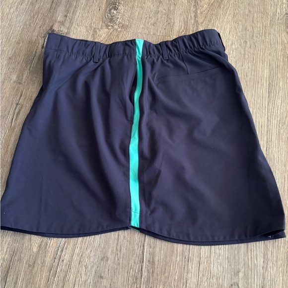 Under Armour Ladies Golf Skort.  Washed and worn once. - Picture 6 of 7